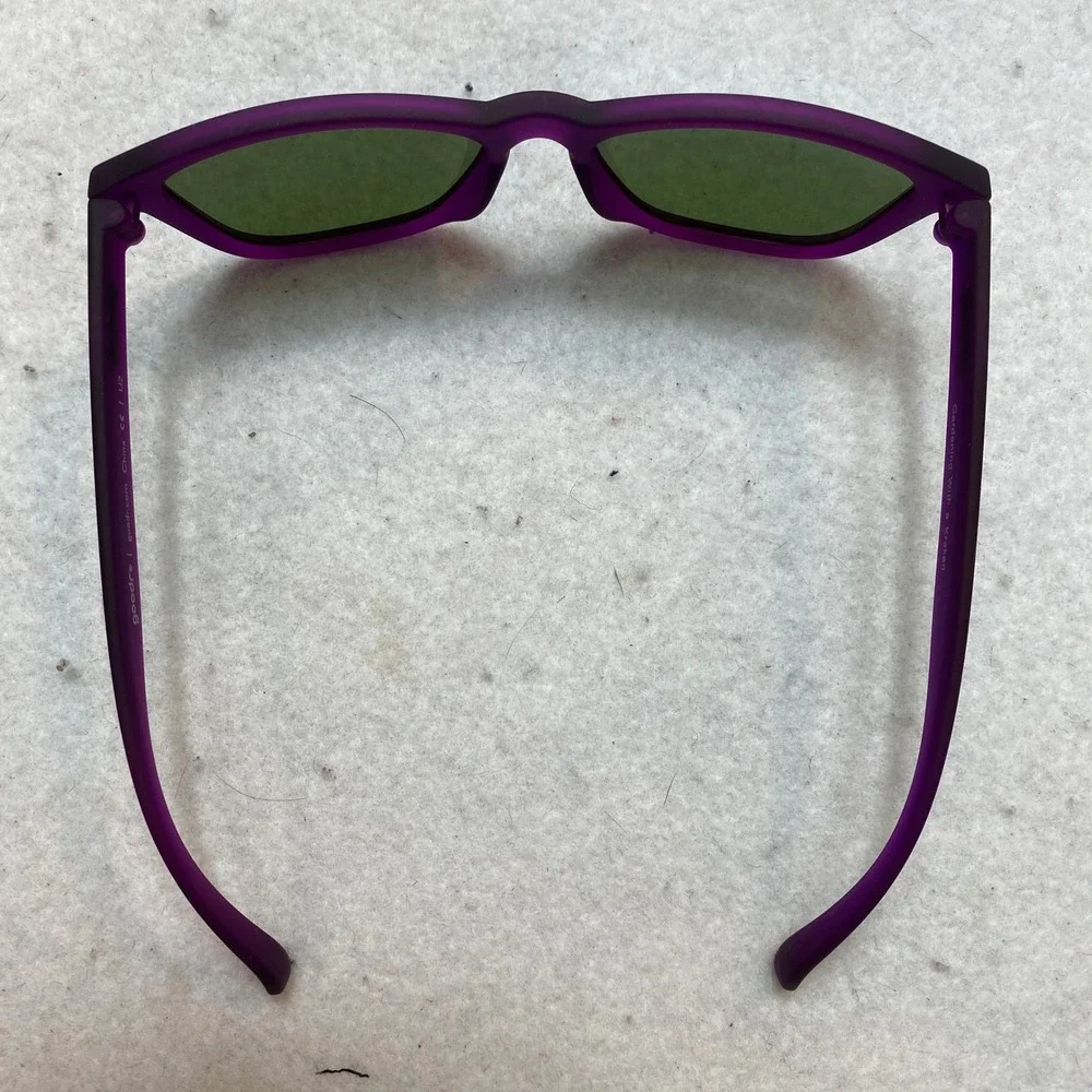 Goodr Sunglasses Unisex OS Purple Gardening With a Kraken Mirrored Lens OGs